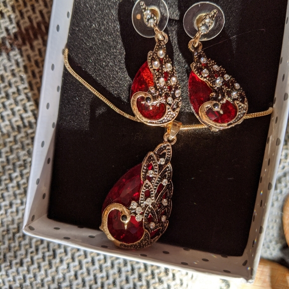 Peacock Set - Picture 2 of 6